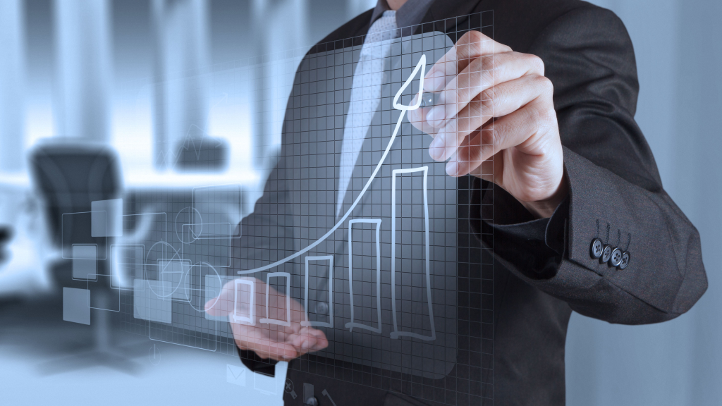 Ecole supérieure de management ou université : 4 repères pour faire votre choix